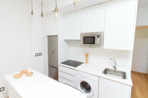 Beautiful Cosy One-bedroom Apartment Refino
