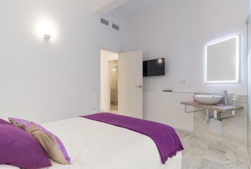Urbe10 Tomas Heredia 3 Bedroom Apartment