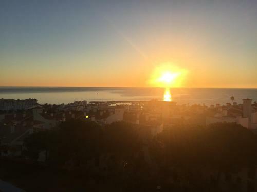 Apartamento Duquesa Suite And Golf With A Spectacular Sea View