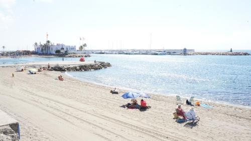 Apartamentos Amazing 10th Floor Views In Marbella Centre