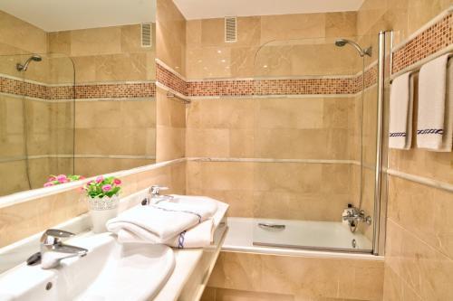 Apartamento Colourlife Golf @edificio Fuente Aloha