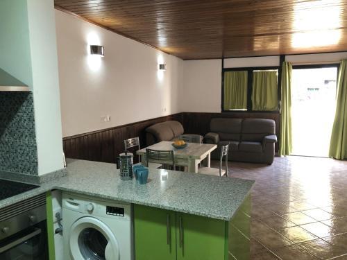 Apartamentos Acor�n Mog�n