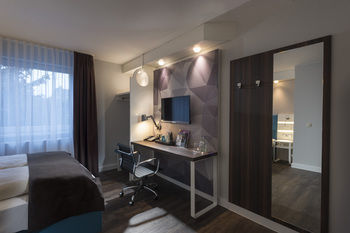 Hotel Balladins Superior Cologne Airport