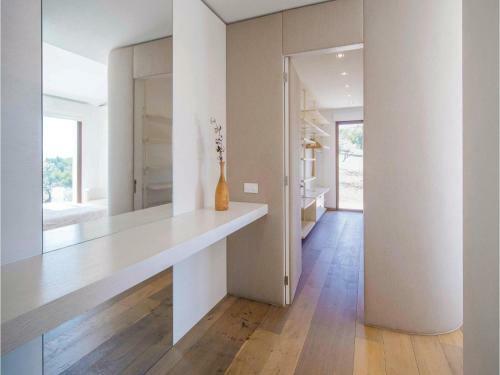 Four-bedroom Holiday Home In Moscari