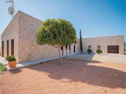 Four-bedroom Holiday Home In Moscari