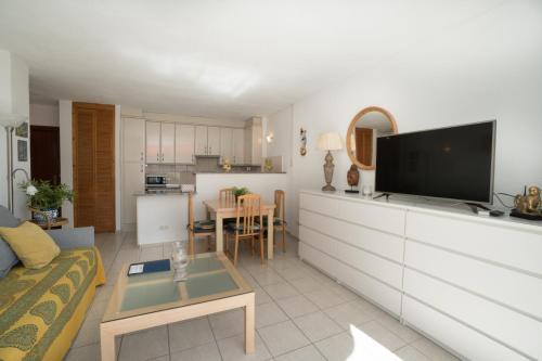 Apartamento Edf. Torresol 203