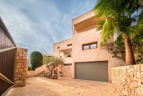 Villa Aurora