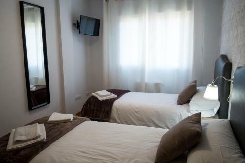 Hostal Pension 23-vinte E Tres