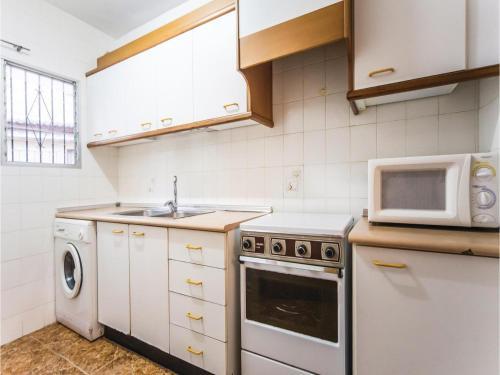 Three-bedroom Holiday Home In Oropesa Del Mar