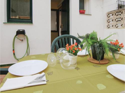 Four-bedroom Holiday Home In Palamos