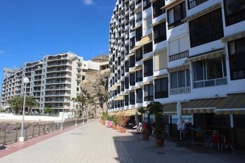 Ocean Beachfront Apartment In Patalavaca