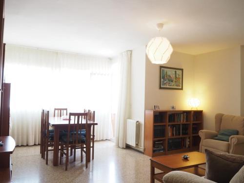 Apartamento Ref. 223. Maritimo II
