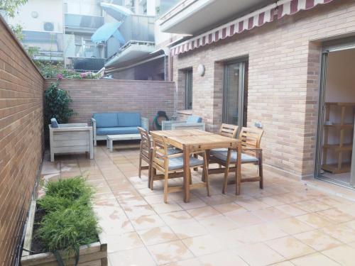 Ref. 226. Apart. Arpelles