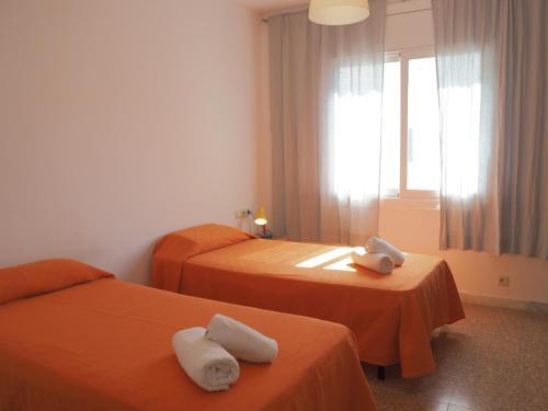 Ref. 233. Apartamento Con Piscina Comunitaria Mar Azul