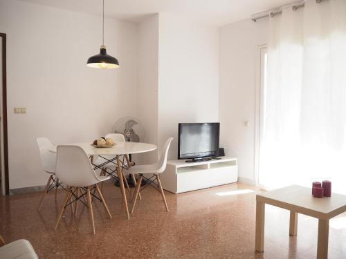 Ref. 233. Apartamento Con Piscina Comunitaria Mar Azul