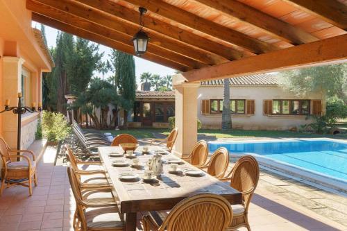 Palmanyola Villa Sleeps 7 Pool Air Con Wifi