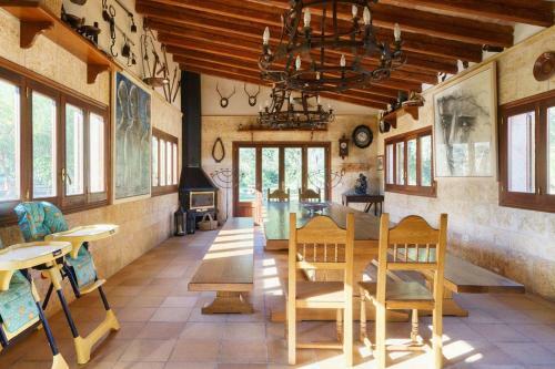 Palmanyola Villa Sleeps 7 Pool Air Con Wifi