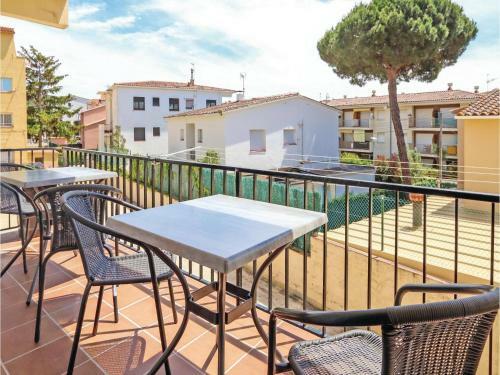 Two-bedroom Apartment In Castell - Platja D'aro