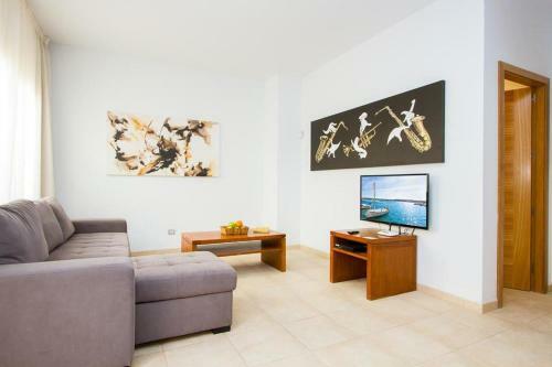 Playa Blanca Villa Sleeps 8 Pool Air Con Wifi
