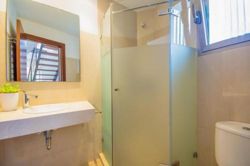 Platja De Muro Villa Sleeps 8 Pool Air Con Wifi