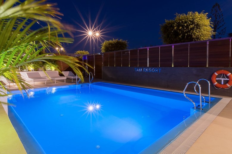 Hotel Silvi Villas By Tam Resorts