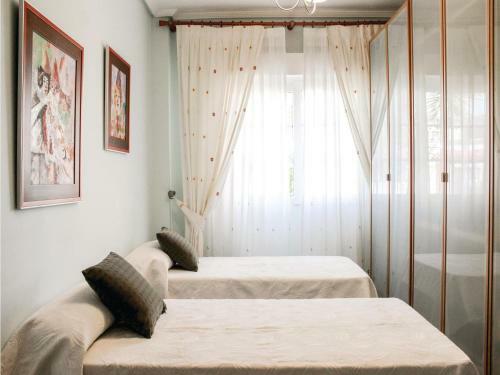 Four-bedroom Holiday Home In Playa Honda