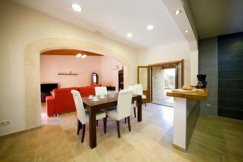 Pollenca Villa Sleeps 4 Pool Air Con Wifi T251846
