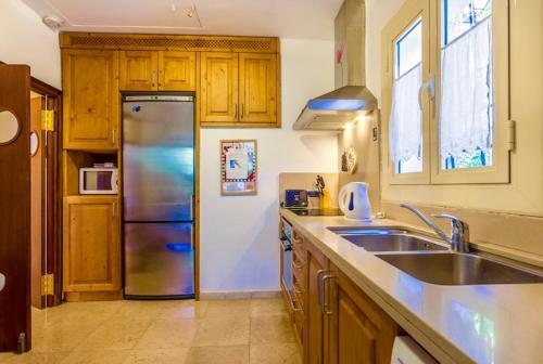 Pollenca Villa Sleeps 6 Pool Air Con Wifi T400535