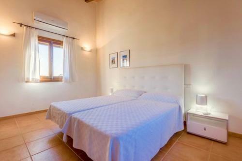 Pollenca Villa Sleeps 8 Pool Air Con Wifi T251881