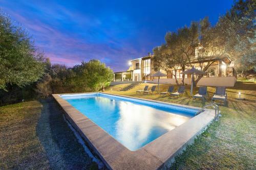 Villa Hidden Retreat / Denga