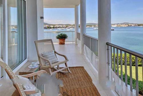 Portocolom Villa Sleeps 10 Air Con Wifi