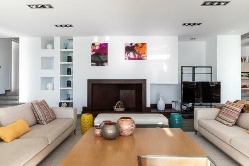 Villa Infinity -amazing Luxury Villa 3 Pools & Jacuzzi