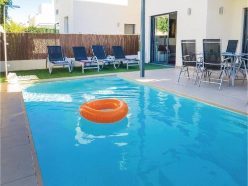 Two-bedroom Holiday Home In Rojales