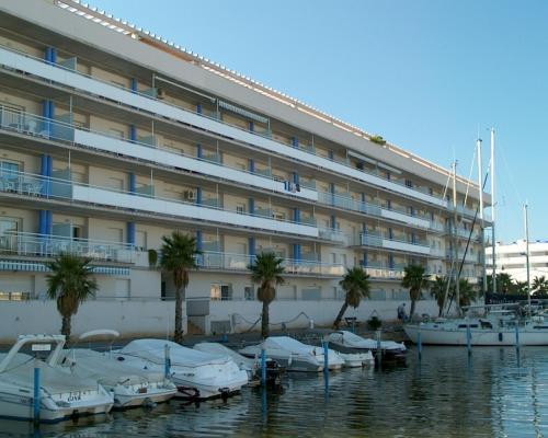 Apartment In Roses/costa Brava 3722