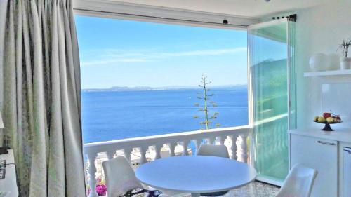 Breathtaking Costabrava Seaview Apartment 5m Beach