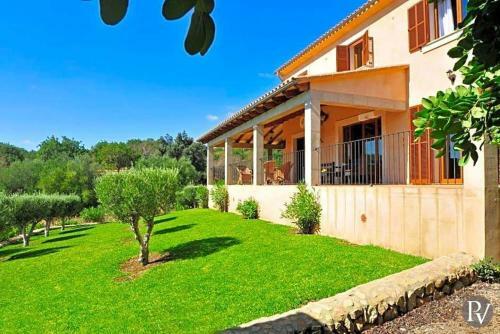 S'horta Villa Sleeps 10 Pool Air Con Wifi