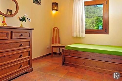 S'horta Villa Sleeps 10 Pool Air Con Wifi