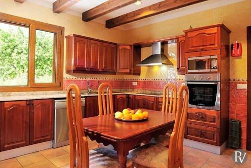 S'horta Villa Sleeps 10 Pool Air Con Wifi
