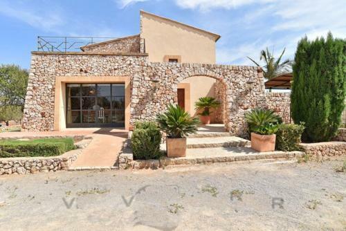 Agroturismo S'horta Villa Sleeps 8