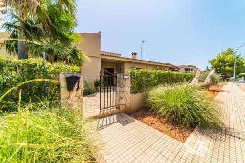 Sa Coma Villa Sleeps 6 Pool Wifi