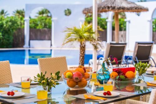 Sa Pobla Villa Sleeps 9 Pool Air Con Wifi