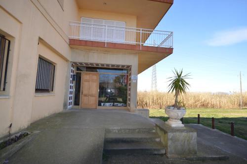 Apartamento Con Piscina Comunitaria. Tcanig�2d
