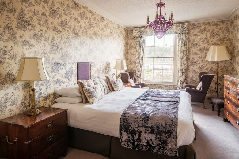 Royal Castle Hotel