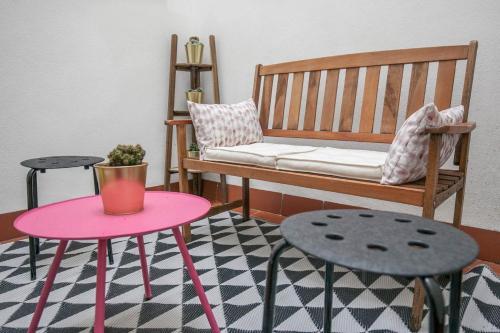 Modern And Spacious Apartment. Private Patio