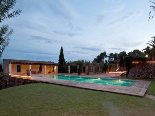 Son Serra De Marina Villa Sleeps 16 Pool Air Con