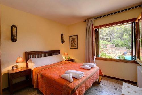 Tamariu Villa Sleeps 12 Pool Air Con Wifi