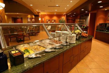 Hotel Embassy Suites Hampton Roads Va