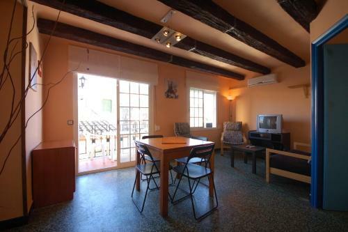 Lets Holidays Mediterranean Centric Apartment