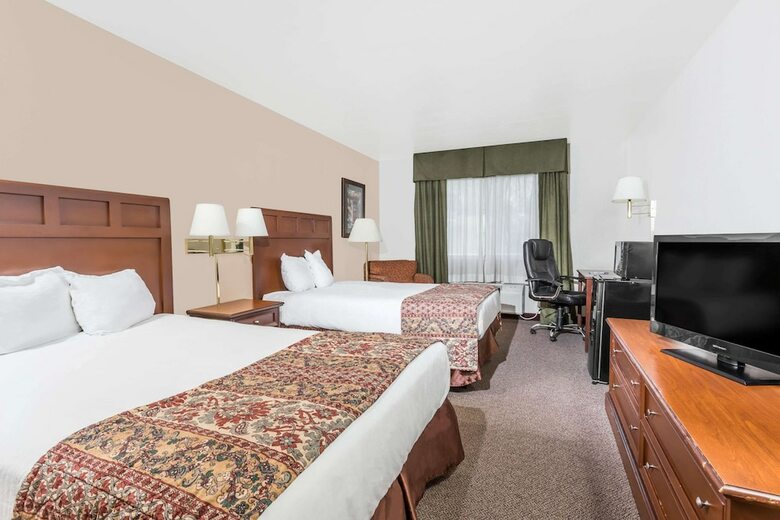 Hotel Baymont Inn And Suites Yreka