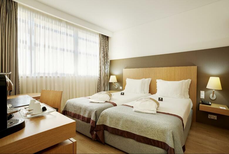 Hotel Mercure Lisboa Almada